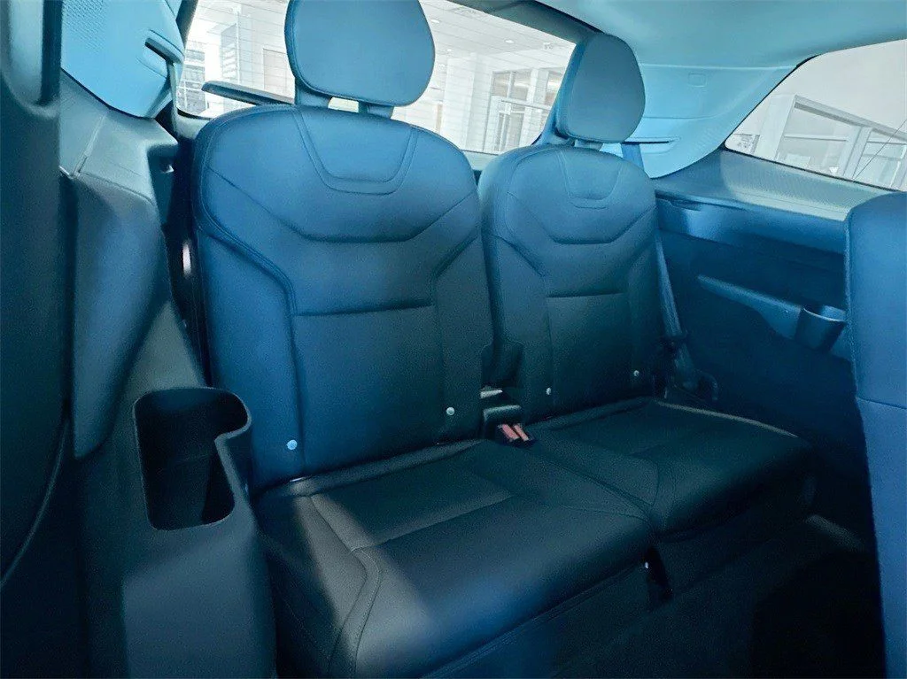 2025 Volvo EX90 Ultra - Photo 33