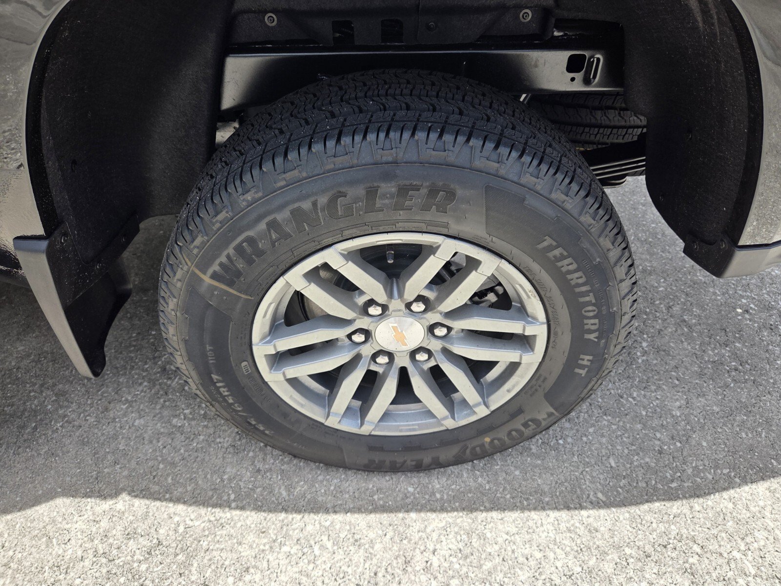 2026 Chevrolet Colorado LT - Photo 17