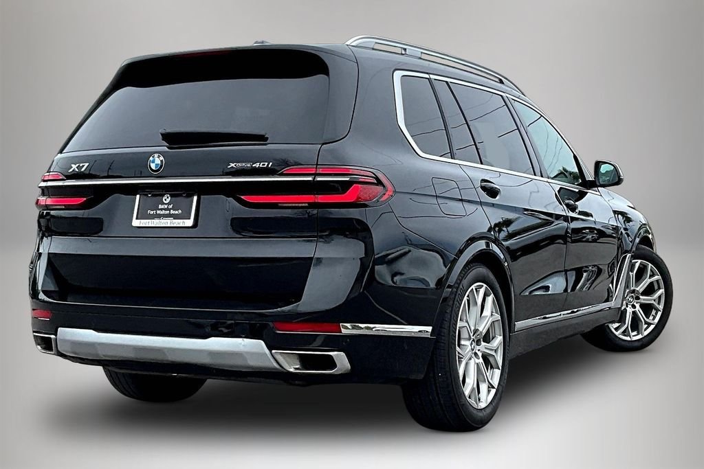 Used 2023 Black BMW xDrive40i image 5