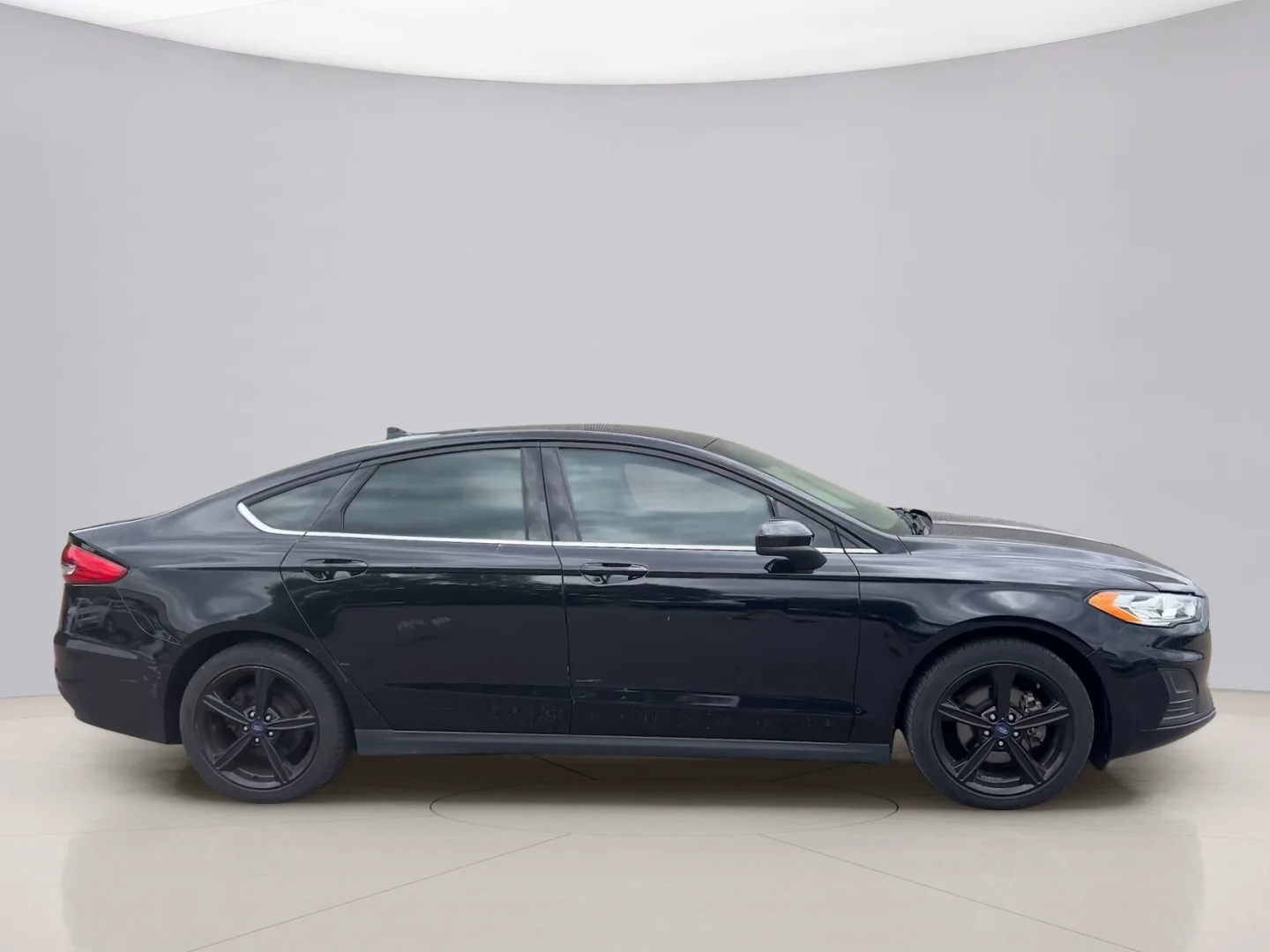 Used 2020 Black Ford S image 6