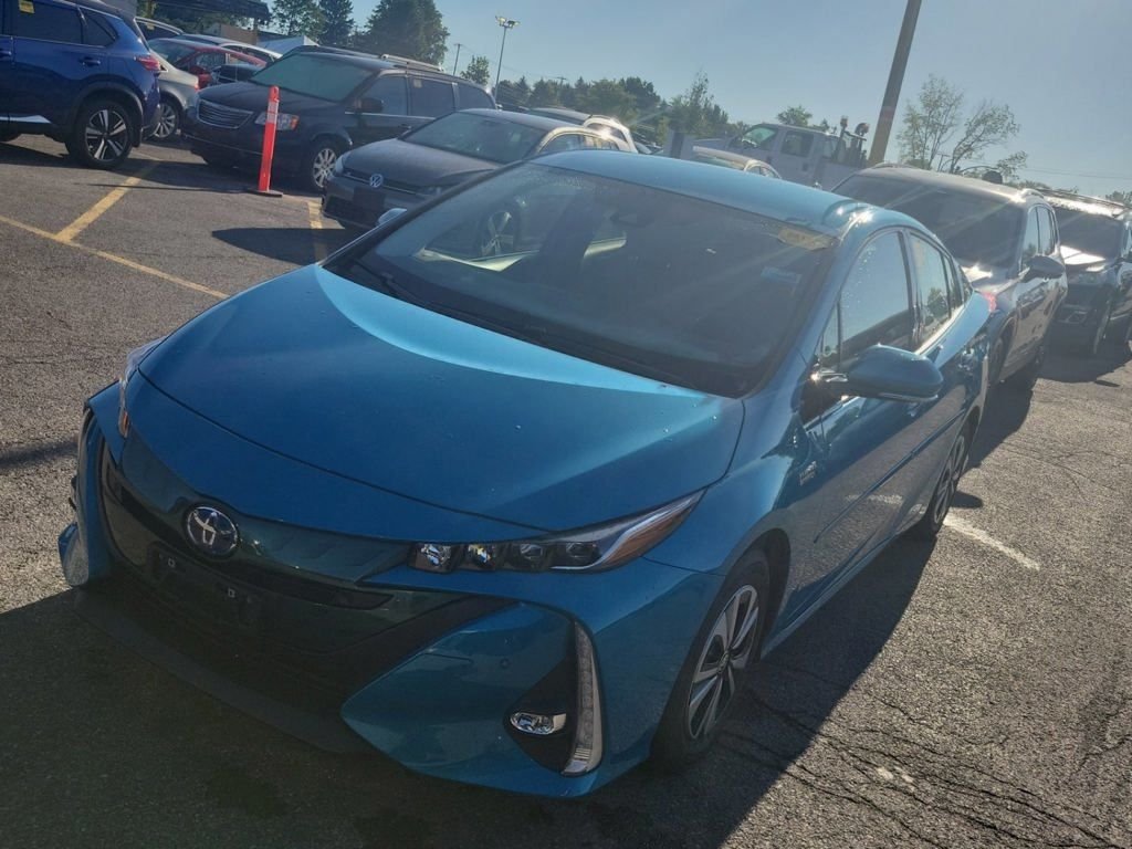 Used 2017 Blue Toyota Advanced image 12