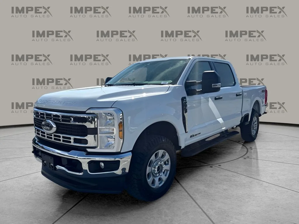 Used 2025 White Ford XLT image 1