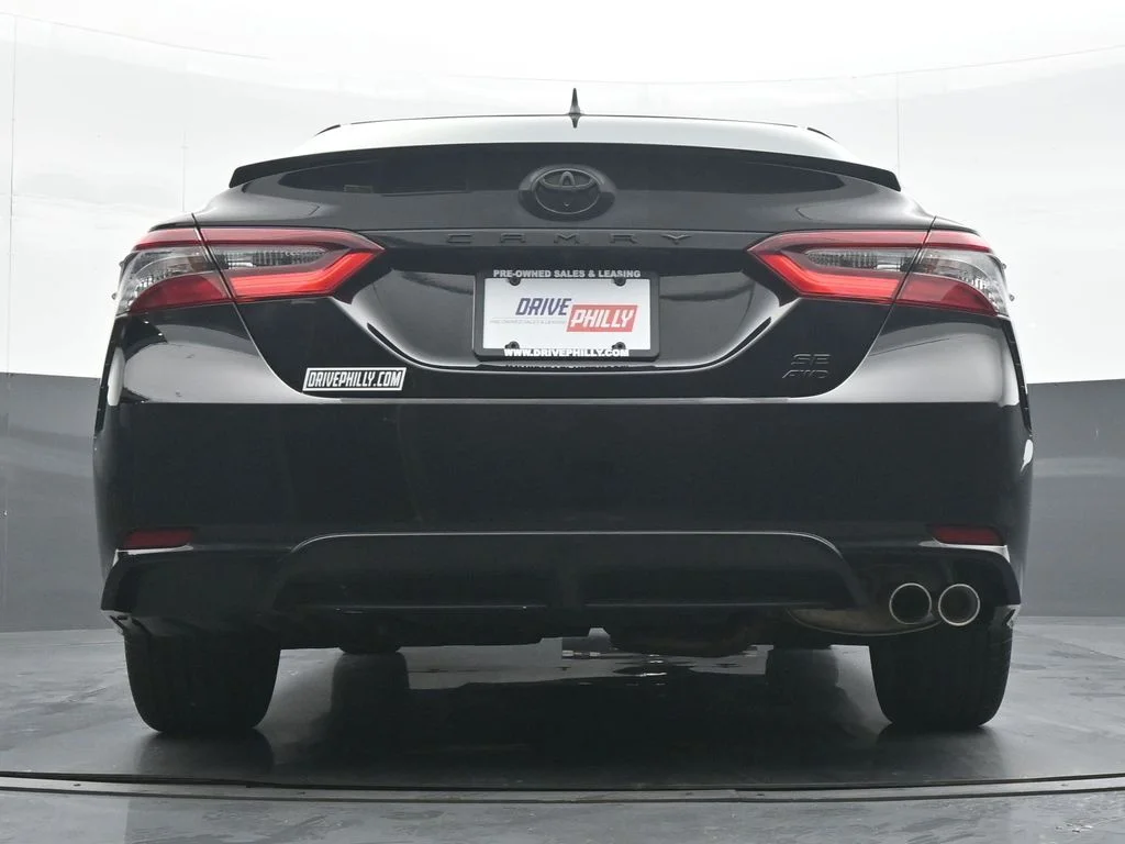 Used 2022 Black Toyota SE Nightshade image 29