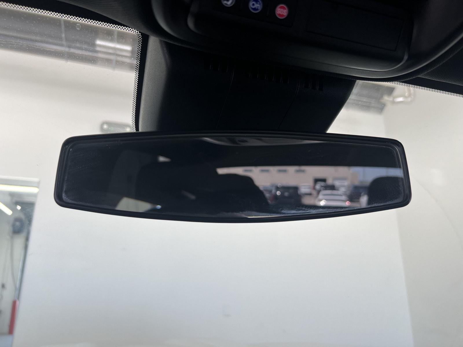Used 2023 Summit White Chevrolet 2WD LT image 22