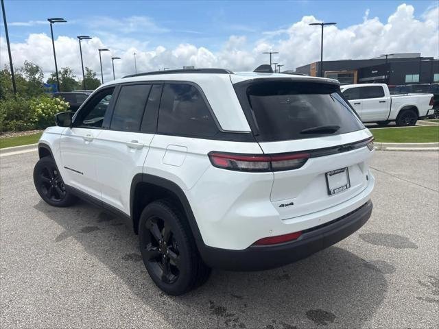 New 2026 Bright White Clear-Coat Exterior Paint Jeep Limited image 8