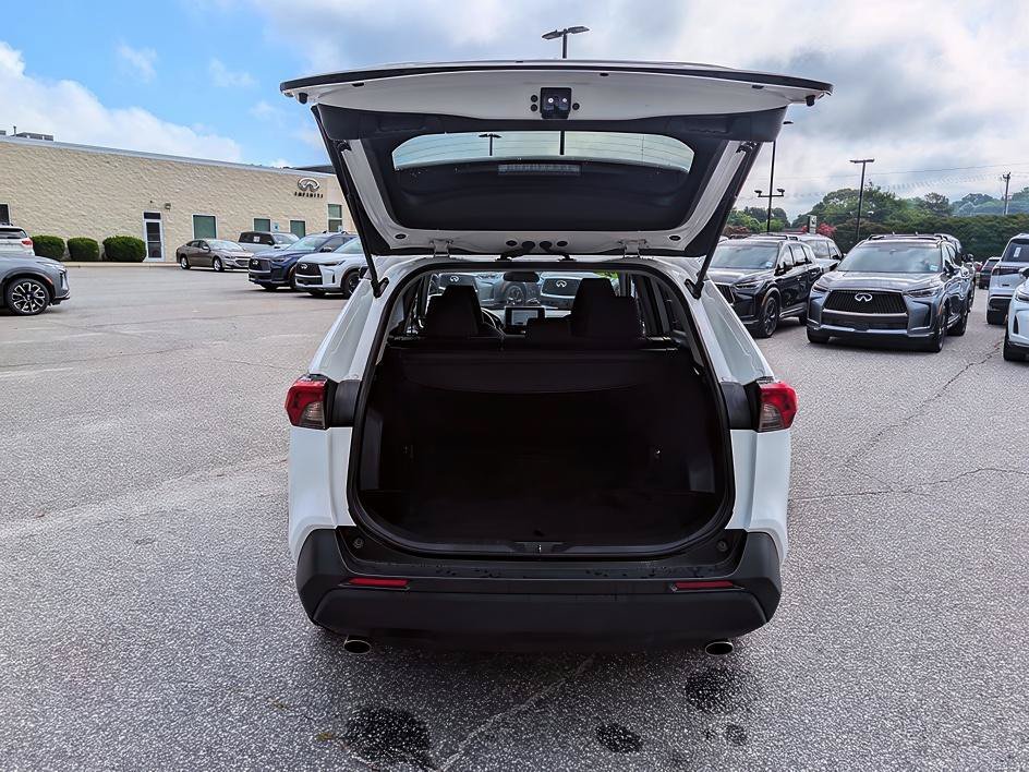 Used 2024 Ice Toyota XLE image 27