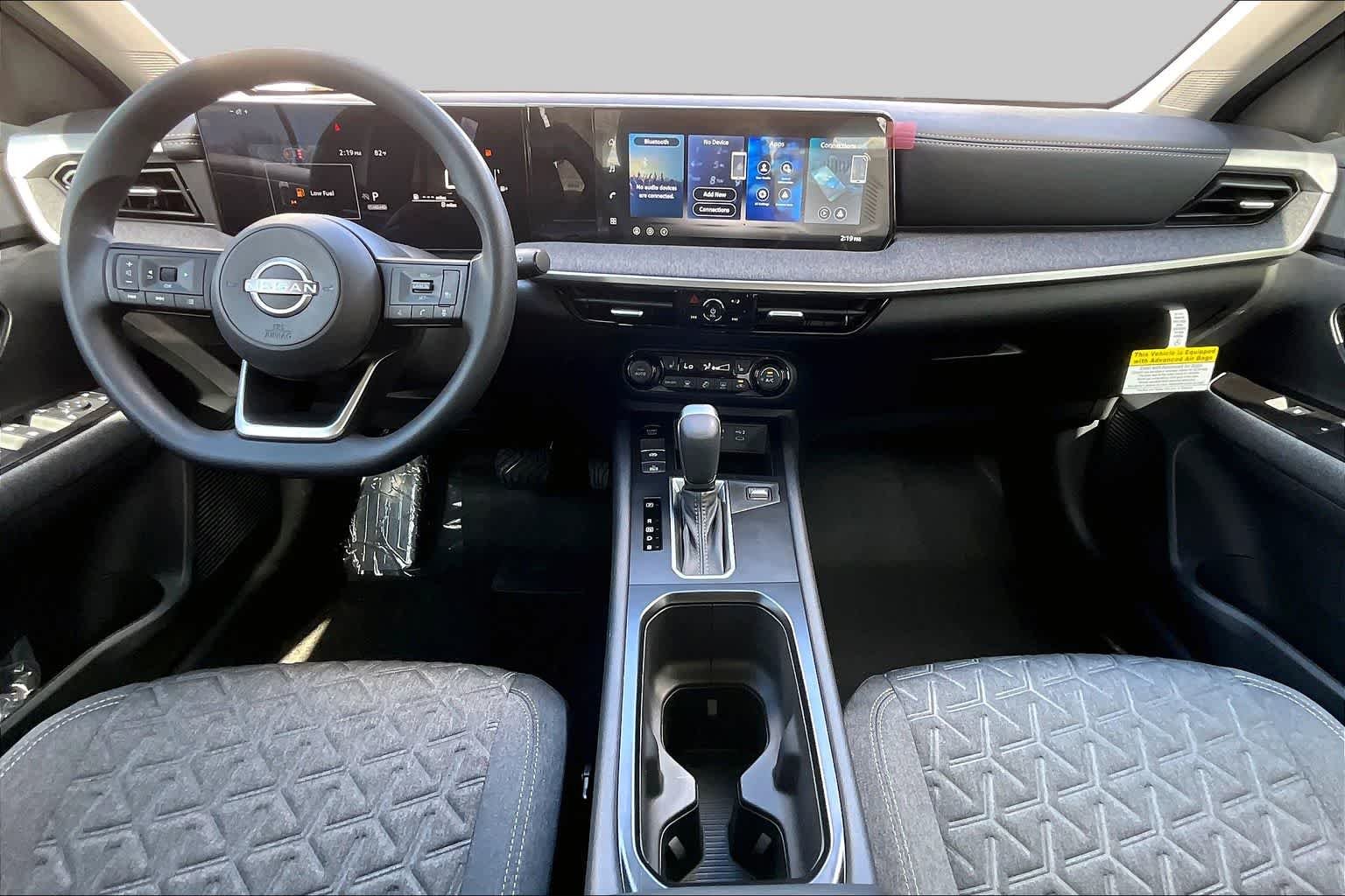 Used 2026 Aspen White Tricoat Nissan SV image 5