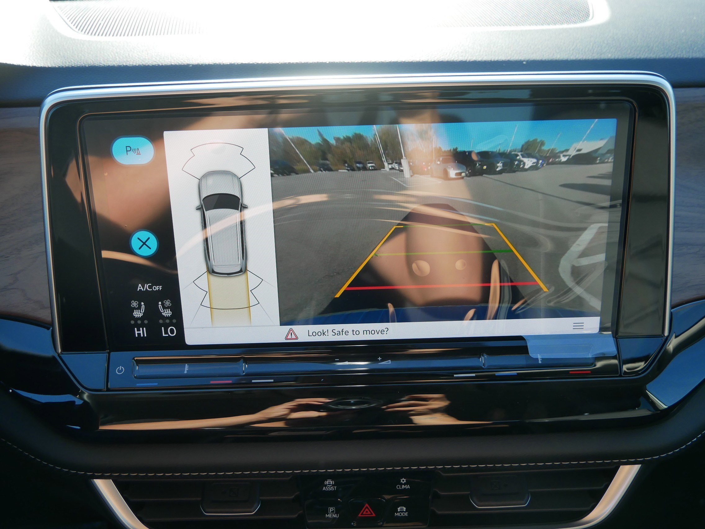 2026 Volkswagen Atlas SE w/Tech - Photo 13