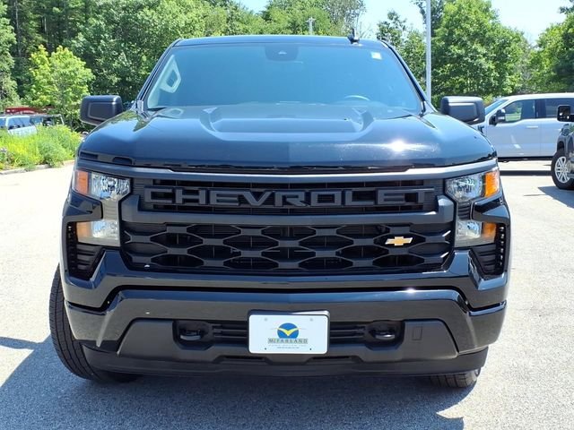 Used 2023 Black Chevrolet Custom image 7