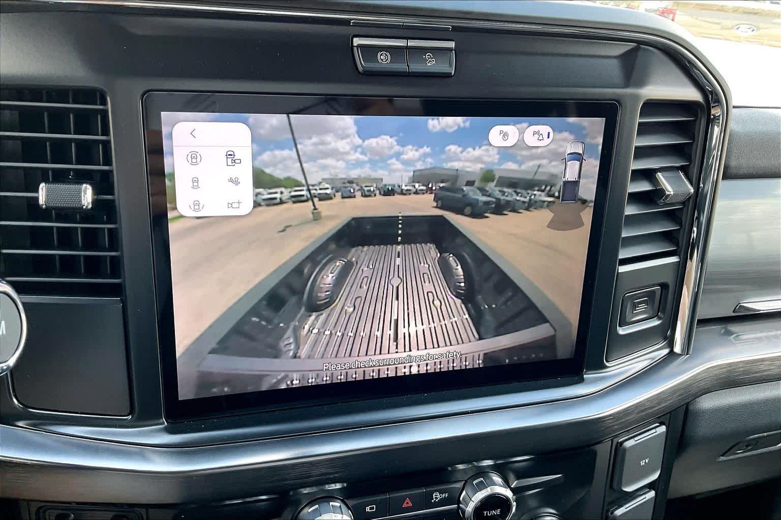 New 2026 Carbonized Gray Metallic Ford F-250® Lariat® image 19