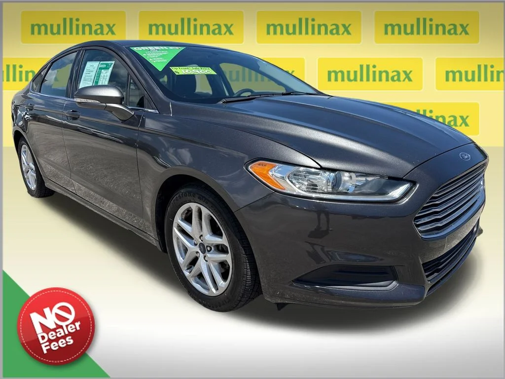 2015 Ford Fusion SE FWD's photo