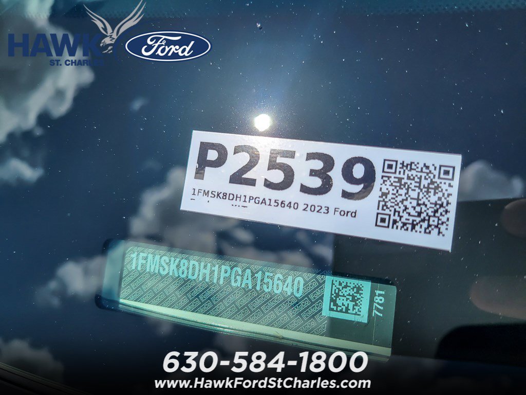 Certified Used 2023 White Metallic Ford XLT image 26