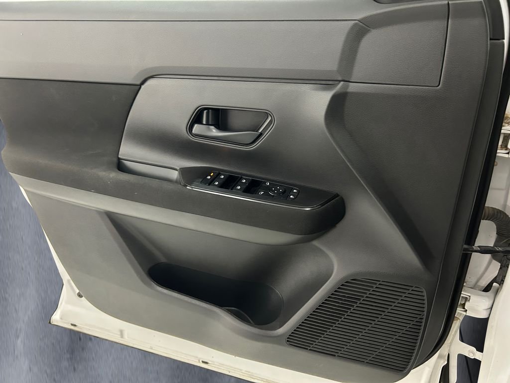 Used 2025 White Nissan S image 12