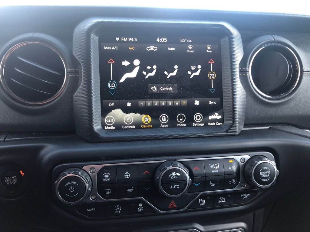 Used 2023 Black Jeep Overland image 22