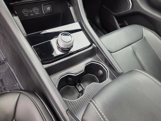 New 2026 Baltic Gray Metallic Clear-Coat Exterior Paint Jeep Limited image 25