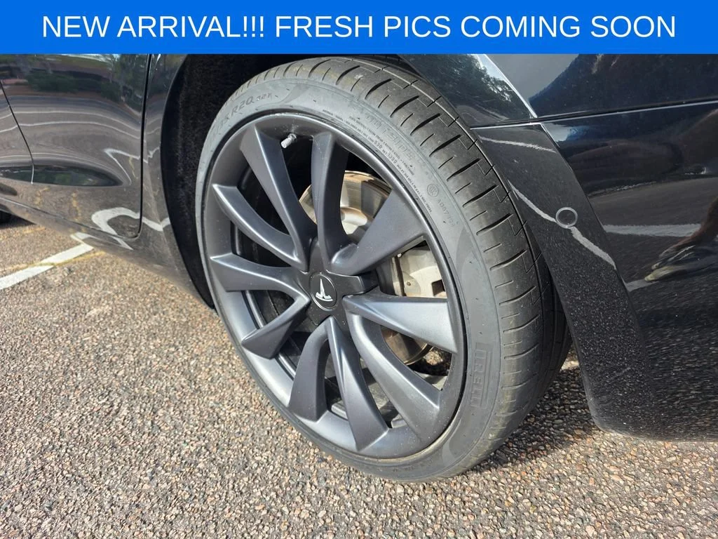 Used 2018  Tesla Long Range Battery image 7