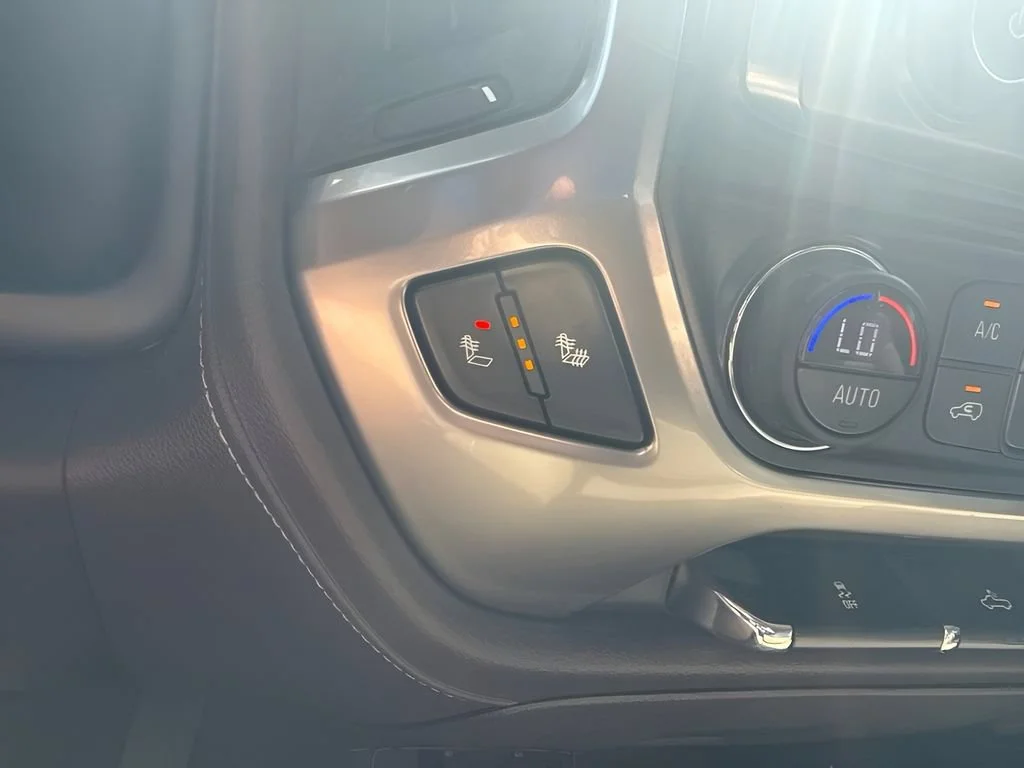 Used 2018 RED HOT Chevrolet LTZ image 21