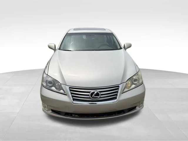 Used 2011 Beige Lexus 350 image 9
