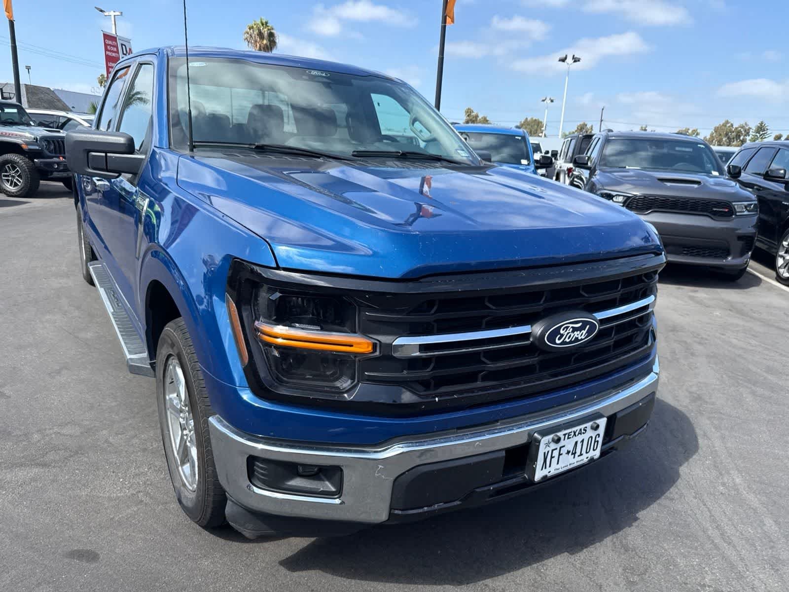 Used 2025 Atlas Blue Metallic Ford XLT image 6