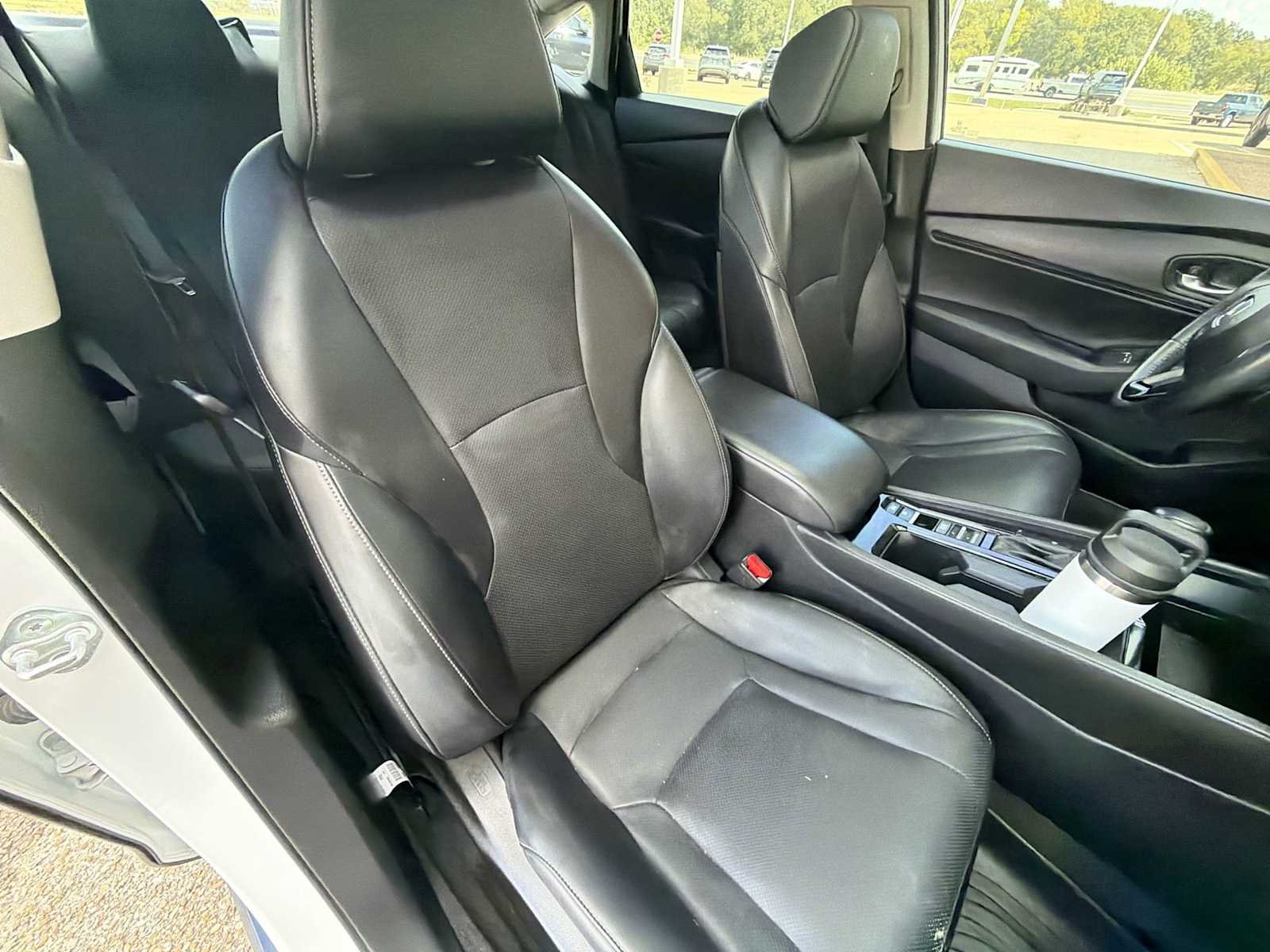 Used 2023 Platinum White Pearl Honda EX-L image 29