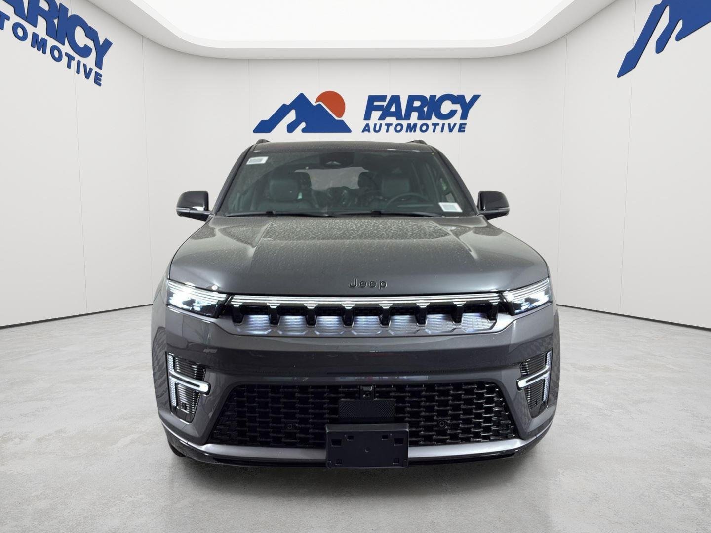 New 2026 Baltic-Gray Metallic Clear-Coat Exterior Paint Jeep Limited Reserve image 3