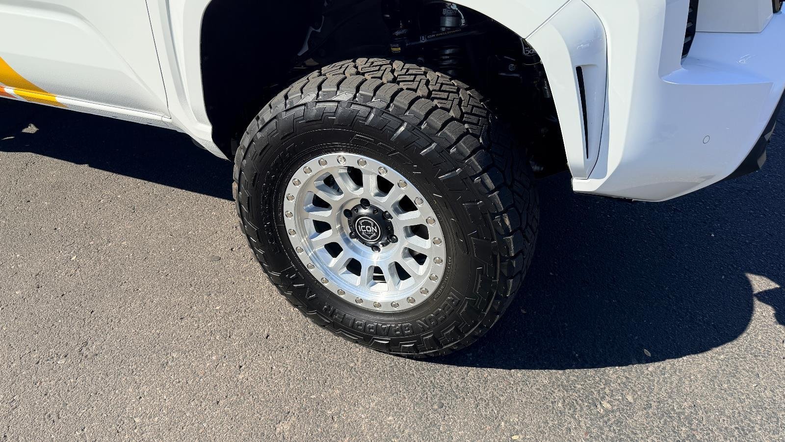 2025 Toyota Tacoma SR - Photo 7