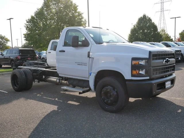 2024 Chevrolet Silverado HD Work Regular Cab 141" WB's photo