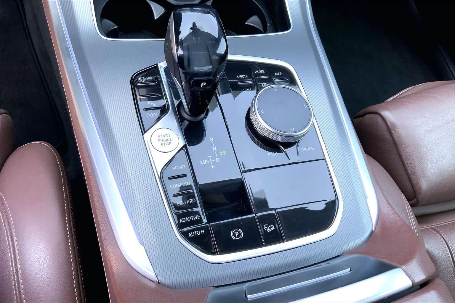 Used 2019 Phytonic Blue Metallic BMW xDrive40i image 30