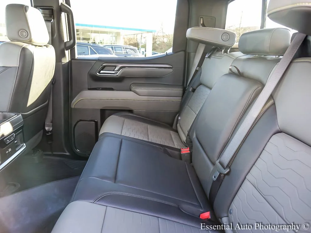 2024 Chevrolet Silverado 1500 ZR2 - Photo 16