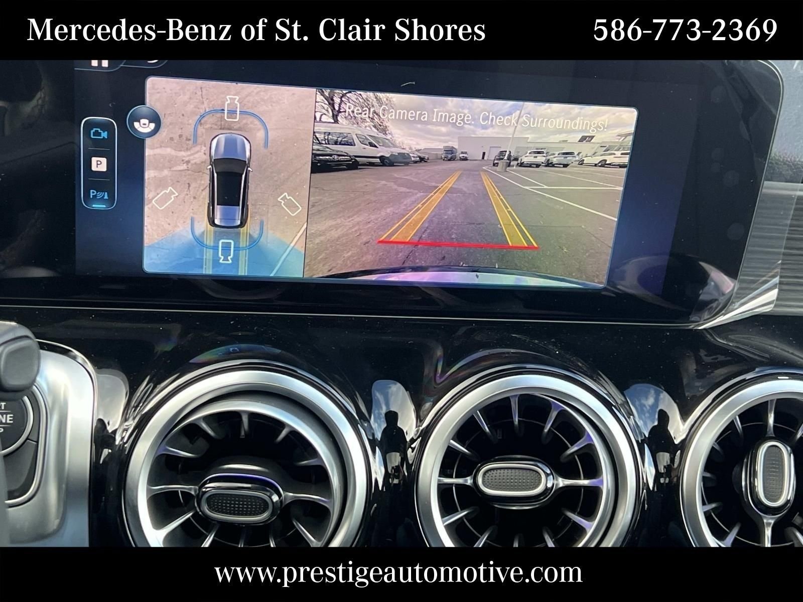 Used 2026 Black Mercedes-Benz GLB 250 image 28
