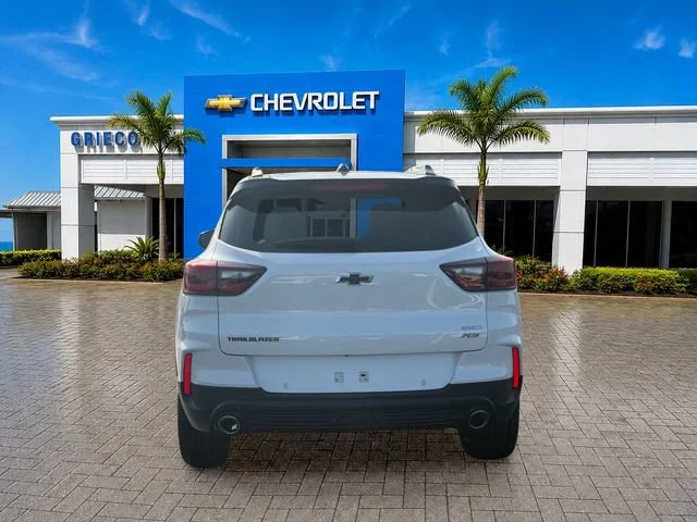 New 2026 Iridescent Pearl Tricoat Chevrolet RS image 5