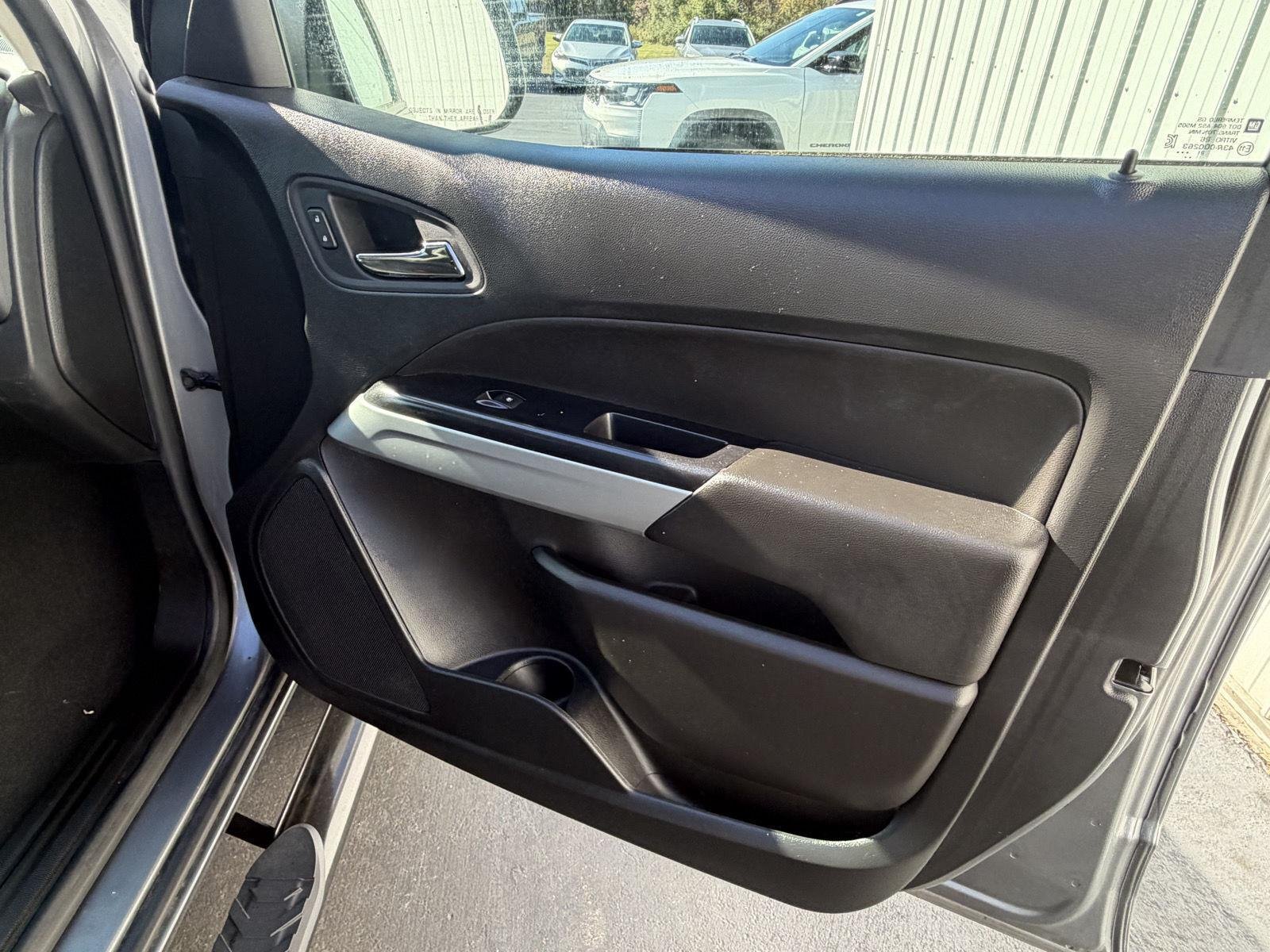 Used 2022 Satin Steel Metallic Chevrolet 4WD LT image 27