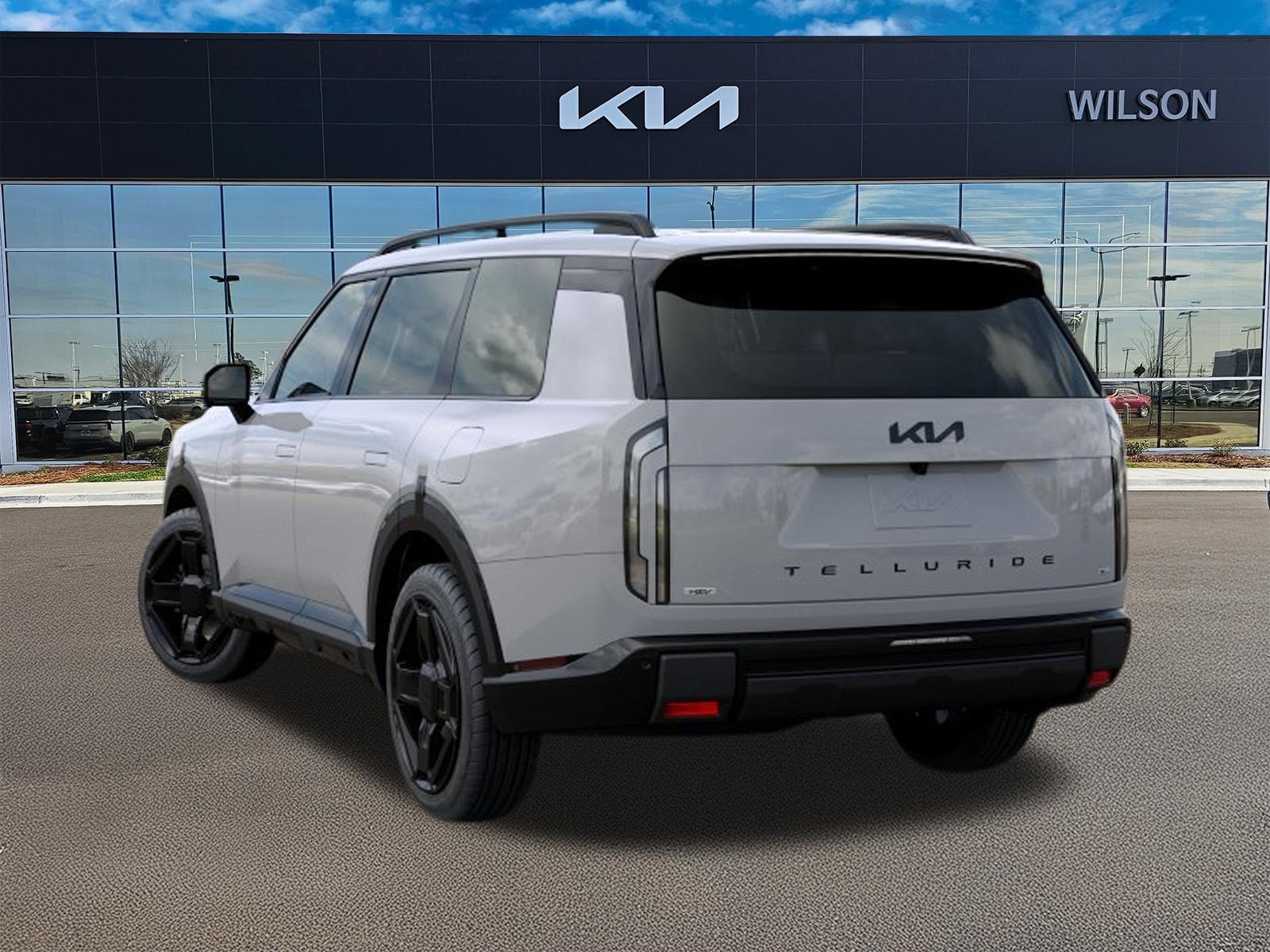 New 2027 Wolf Gray Kia X-LINE SX image 4