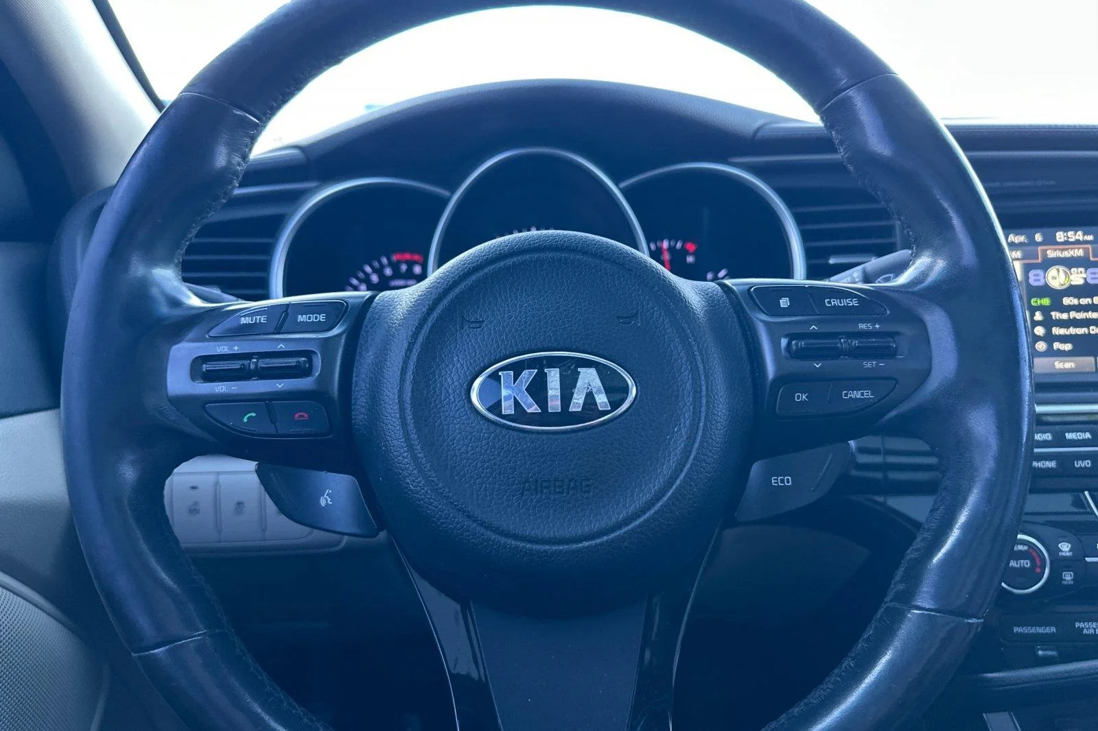 Used 2015 Dark Cherry Kia EX image 22