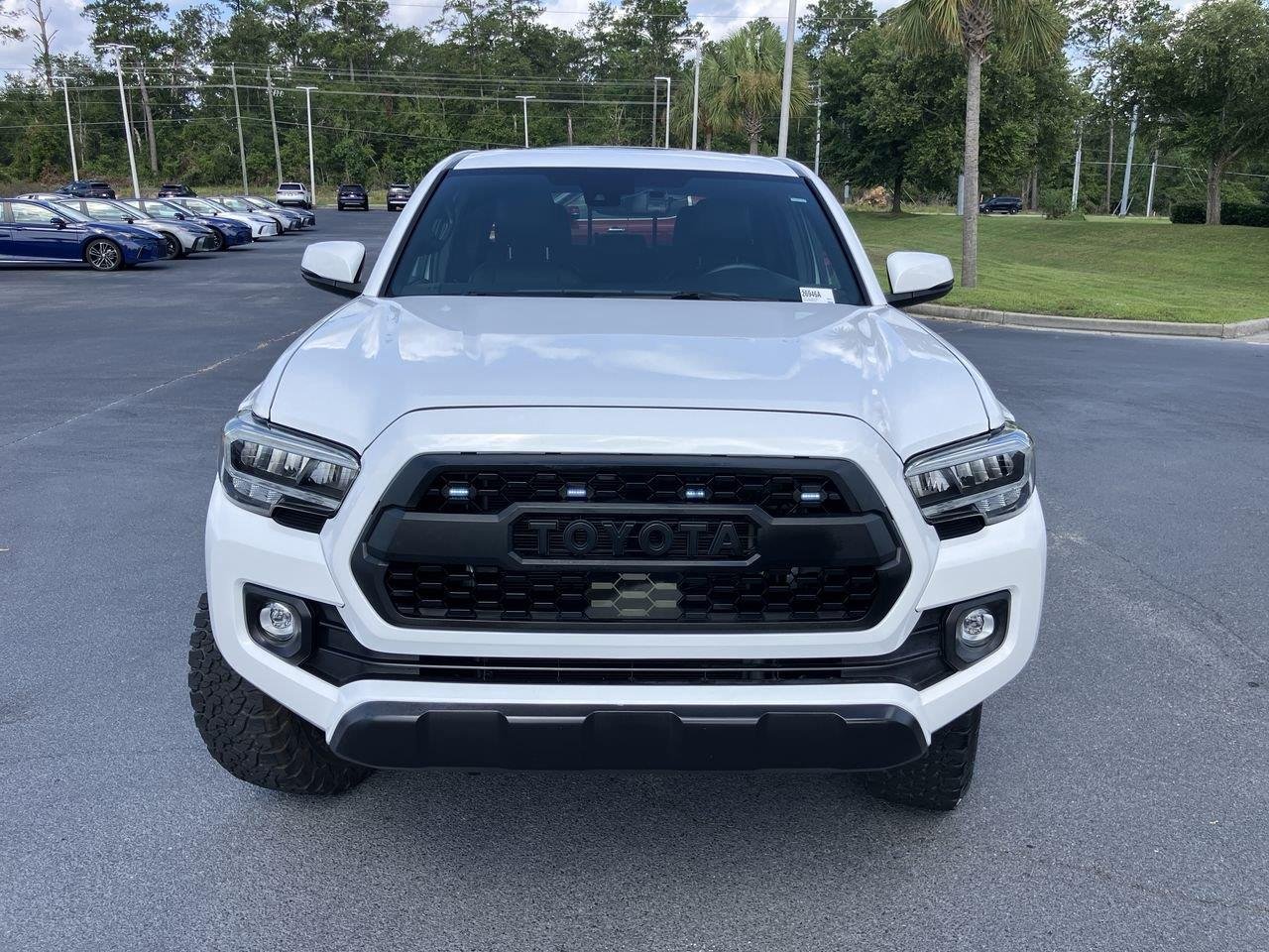 Used 2022 White Toyota TRD Off-Road Double Cab image 8