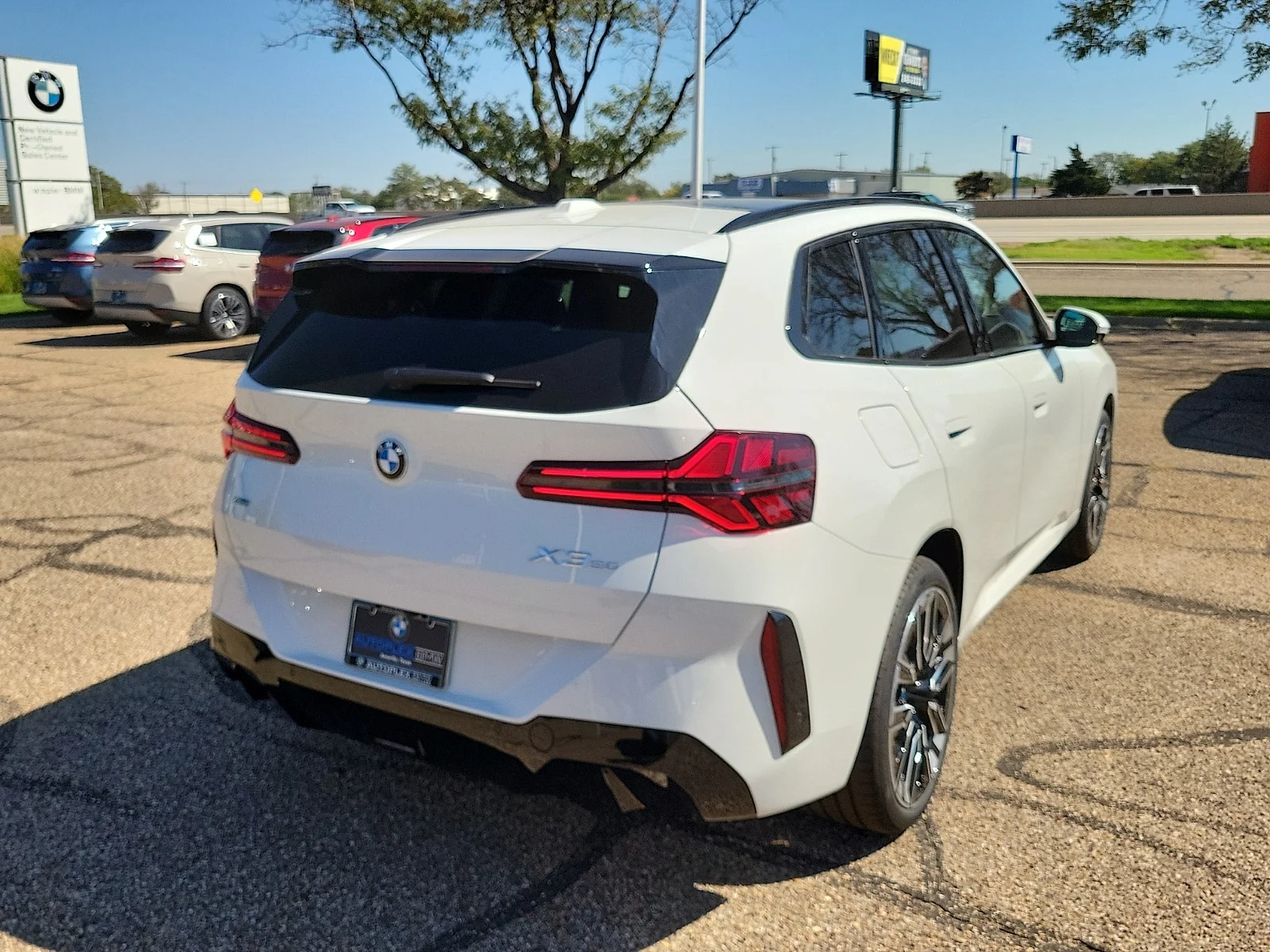 New 2026 Alpine White BMW 30 xDrive All-Wheel Drive Sports Activity Vehicle image 4