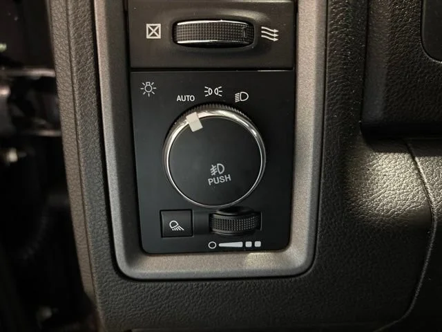 Used 2022  Ram Express image 11