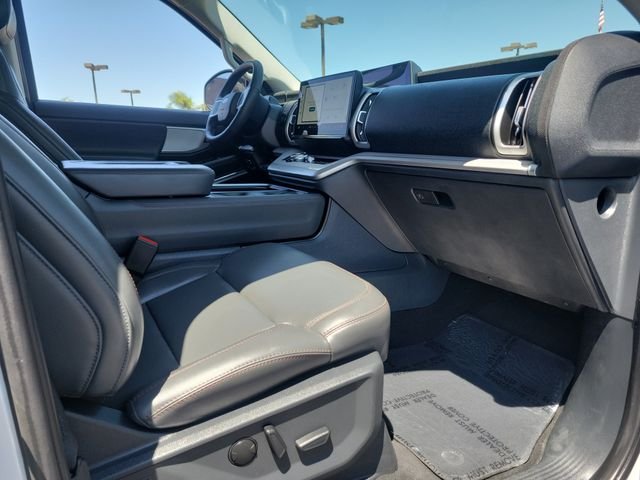 Used 2025 Silver Ford Active image 22