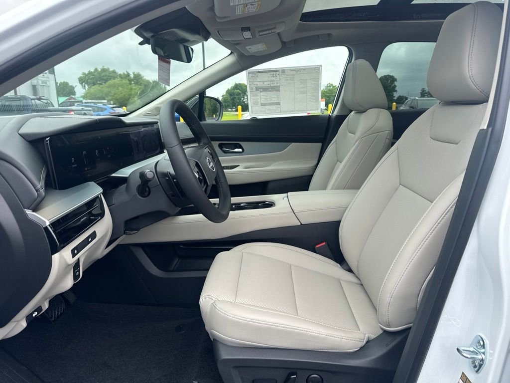 New 2026 Everest White Pearl TriCoat Nissan SL image 11