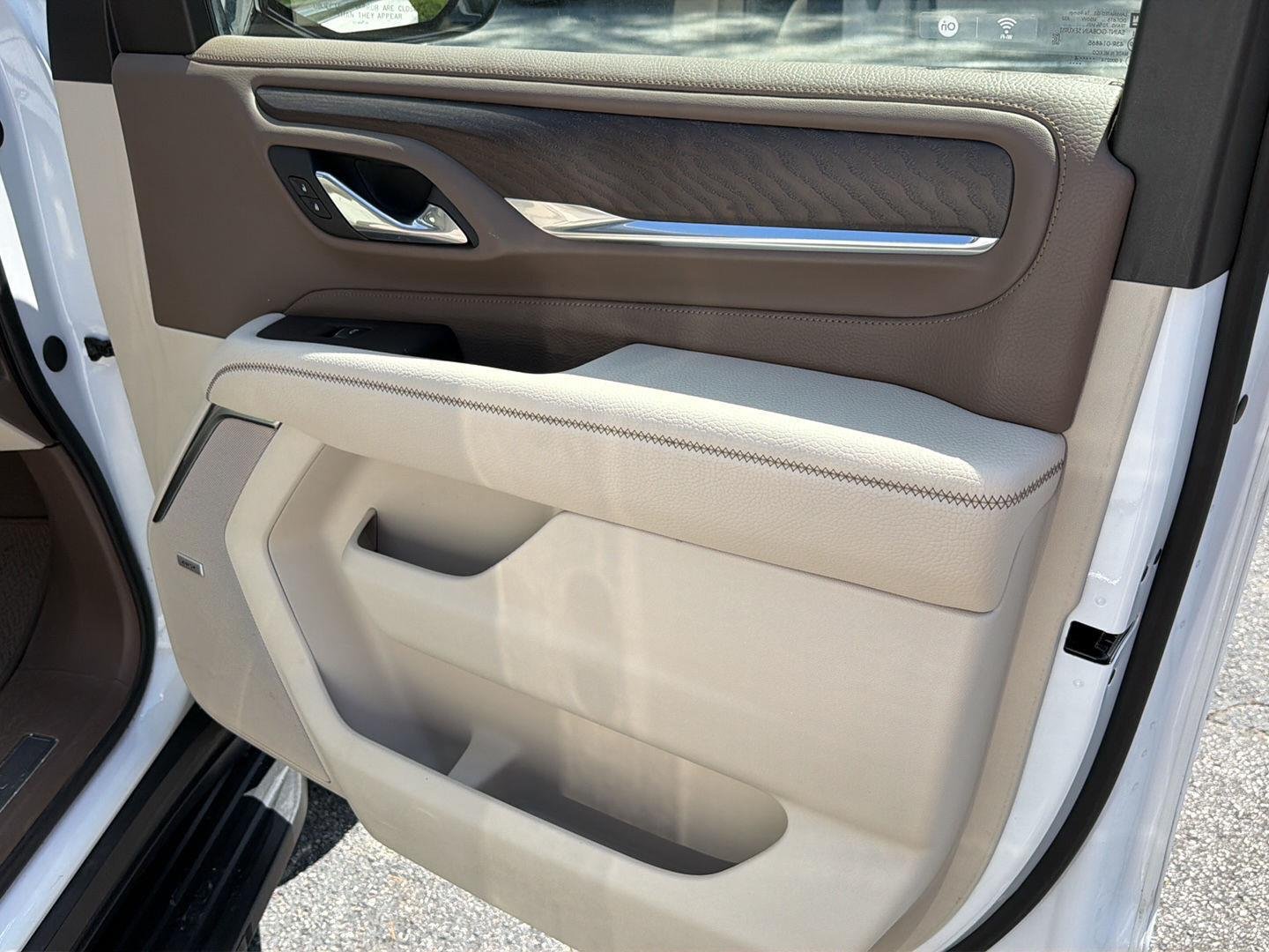 Used 2024 Summit White GMC Denali image 16