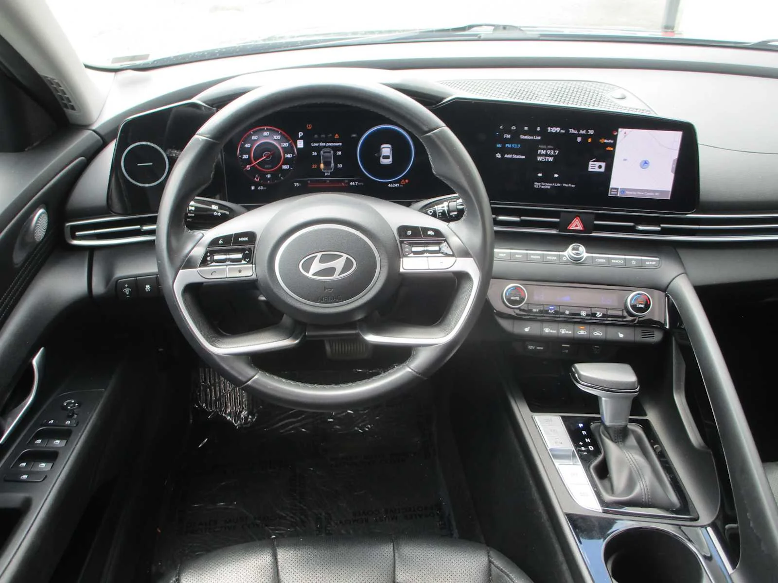 Certified Used 2024 Ecotronic Gray Hyundai Limited image 11