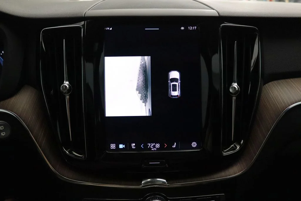 2022 Volvo XC60 Momentum - Photo 27