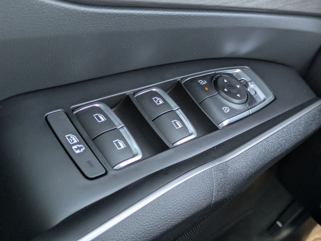 New 2026 Glacial White Pearl Kia X-Line EX AWD image 27