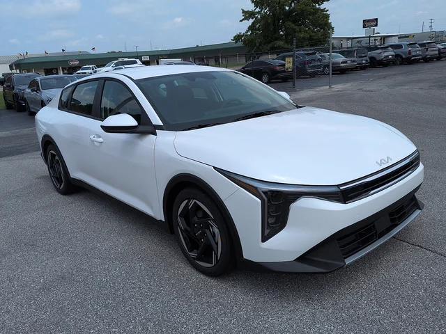 2026 Kia K4 EX