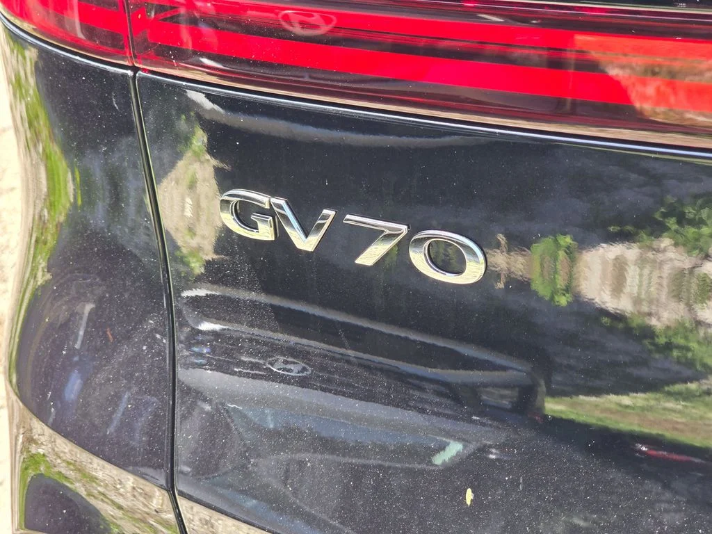New 2026 Black Genesis 2.5T Advanced image 6