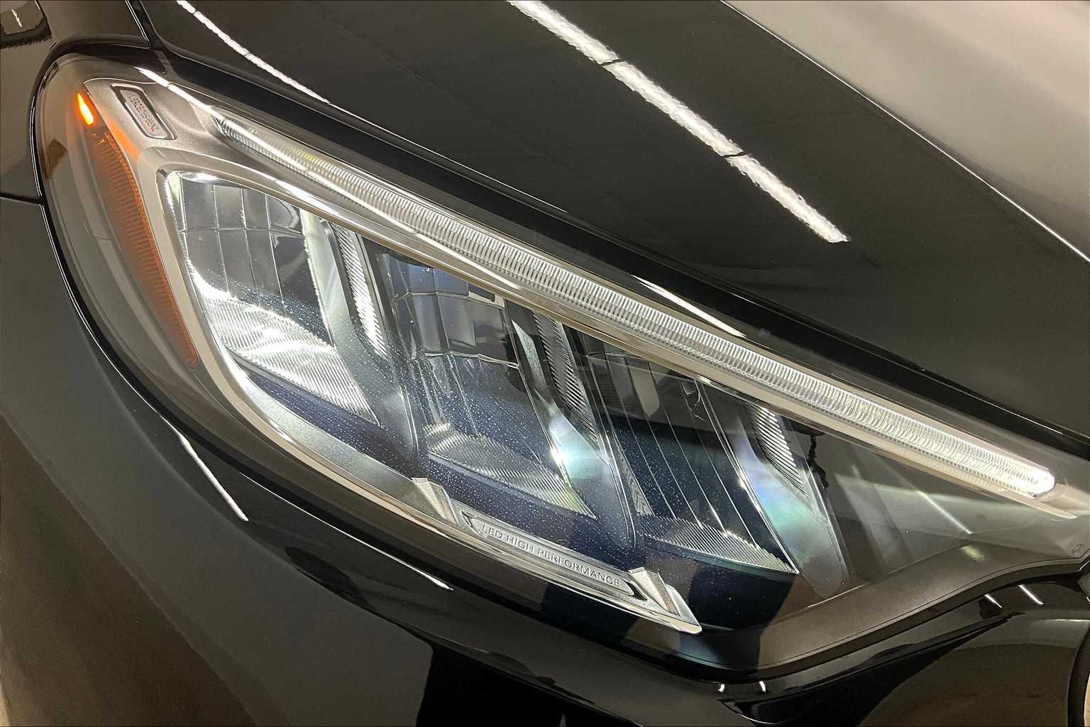 New 2026 Black Mercedes-Benz GLC 300 image 13