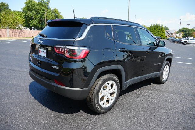Used 2024 Black Jeep Latitude image 8