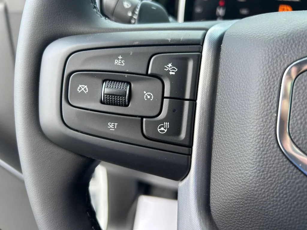 New 2026 Summit White GMC SLT image 30