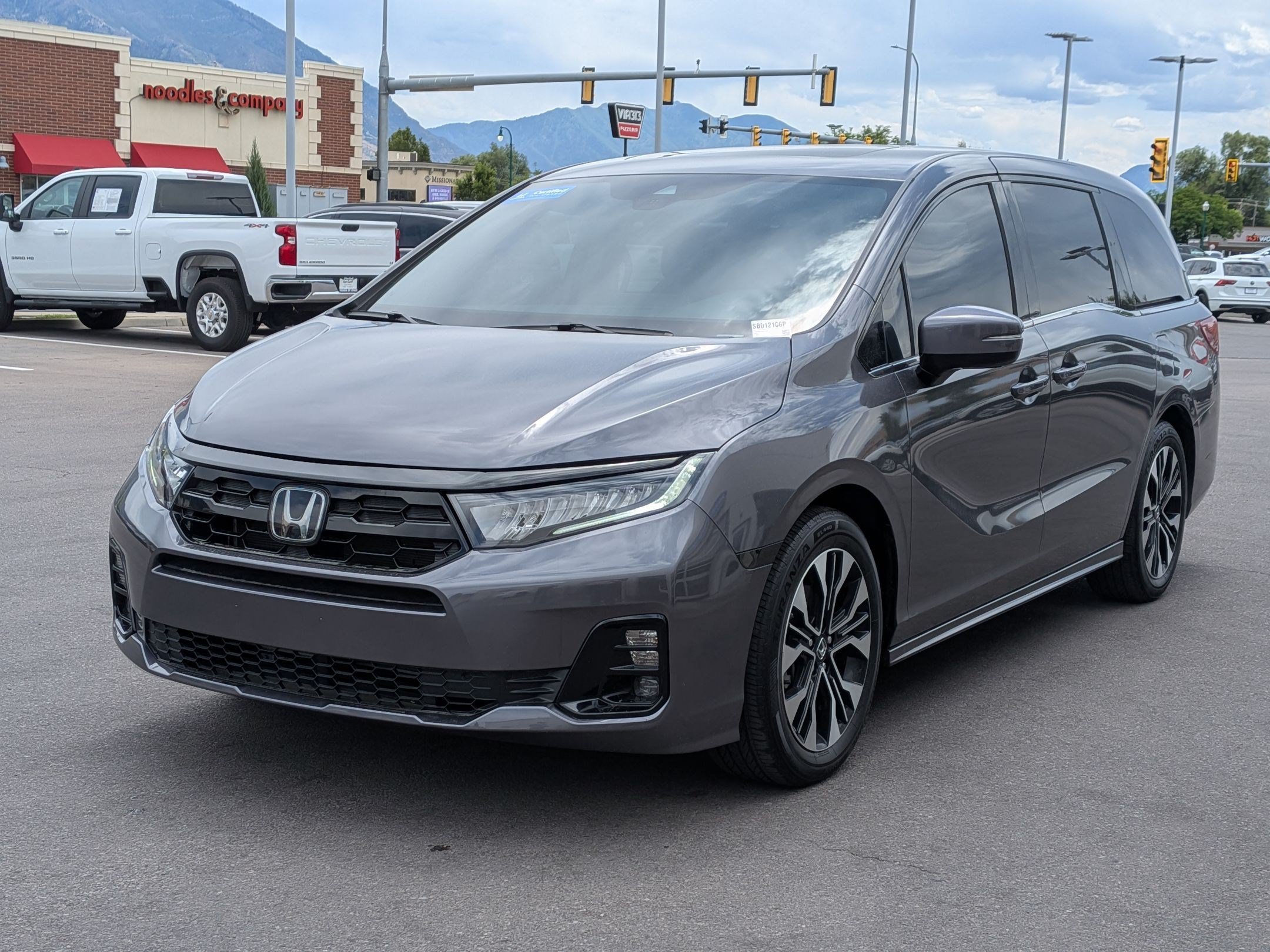2025 Honda Odyssey Elite - Photo 10