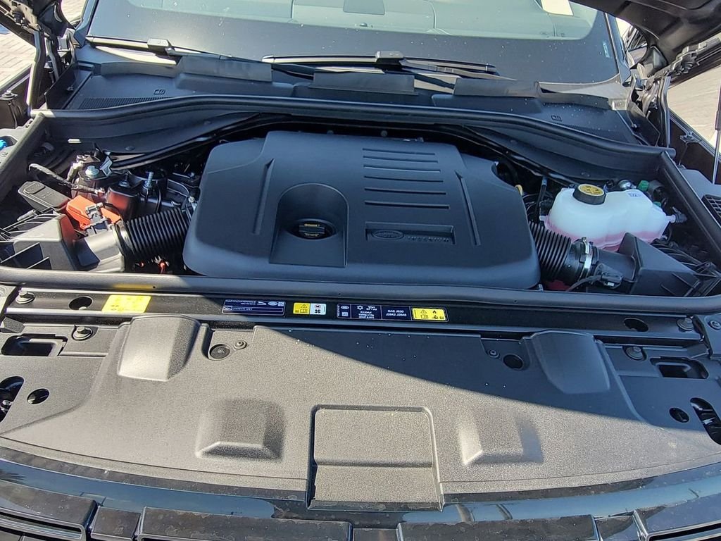 New 2026 Charente Grey Land Rover SE image 30